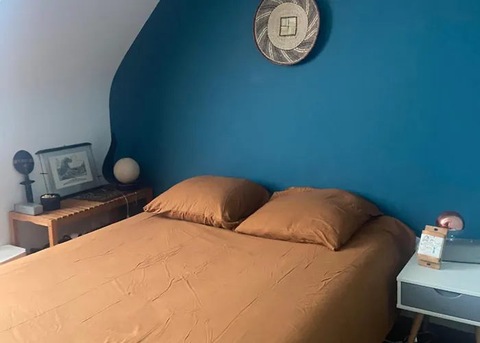 Chez Particulier Avec Sdb Et Etage Independant Proche Arena Homestay